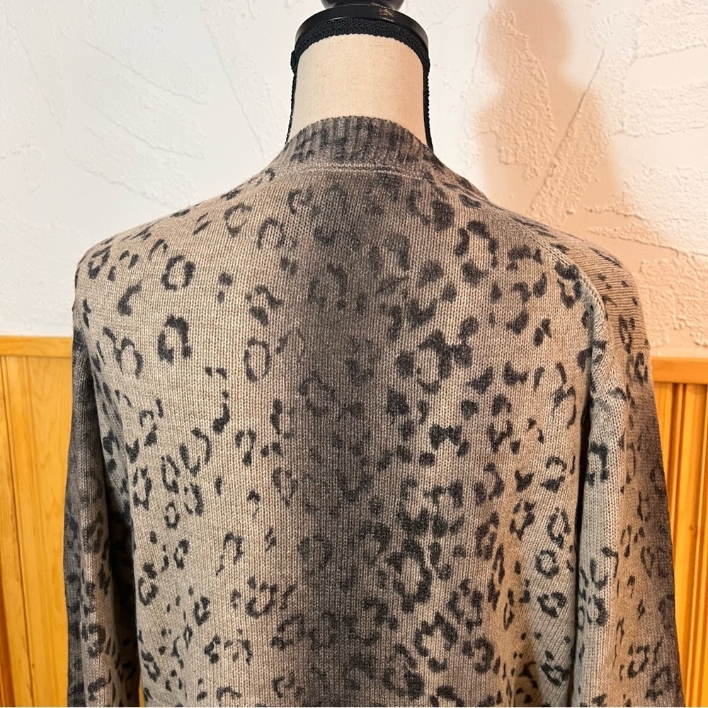 Brochu Walker “The Millie” Leopard Print Vee Wool Cashmere Sweater Sz-XS - Picture 5 of 9